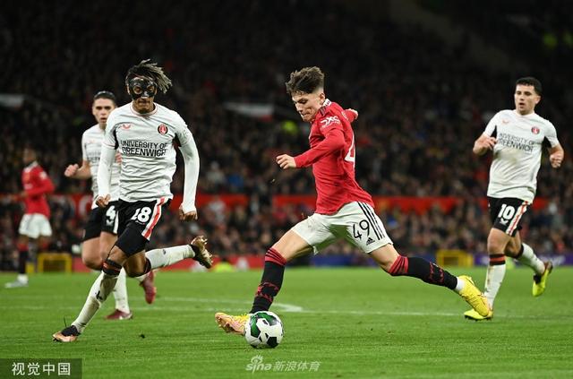 快速进攻的 快速进攻的